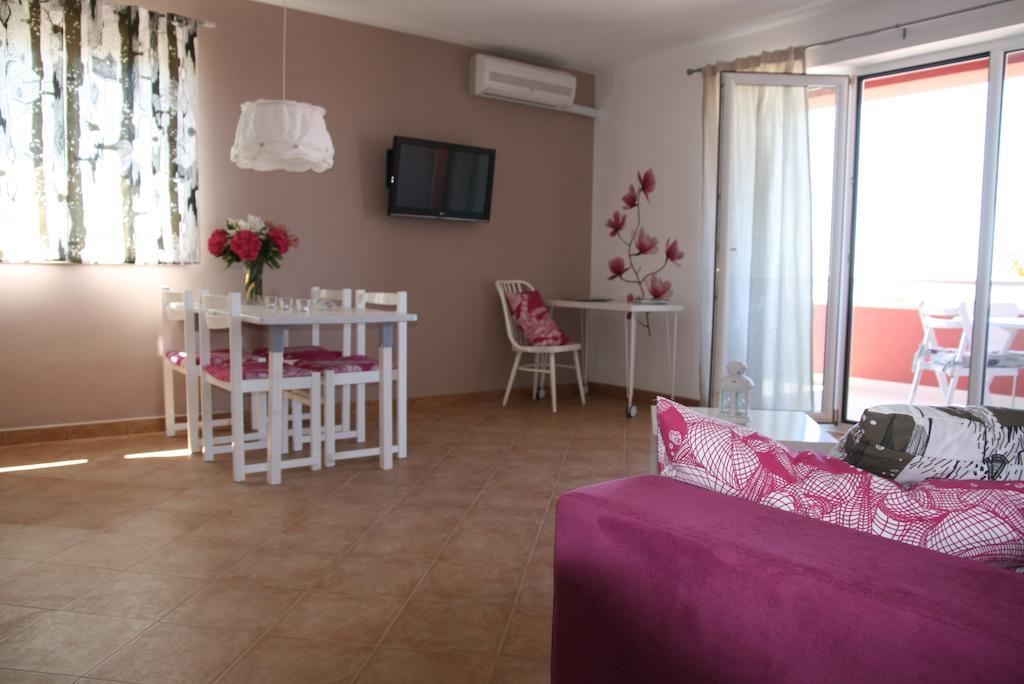 Apartments Roza Medulin Chambre photo
