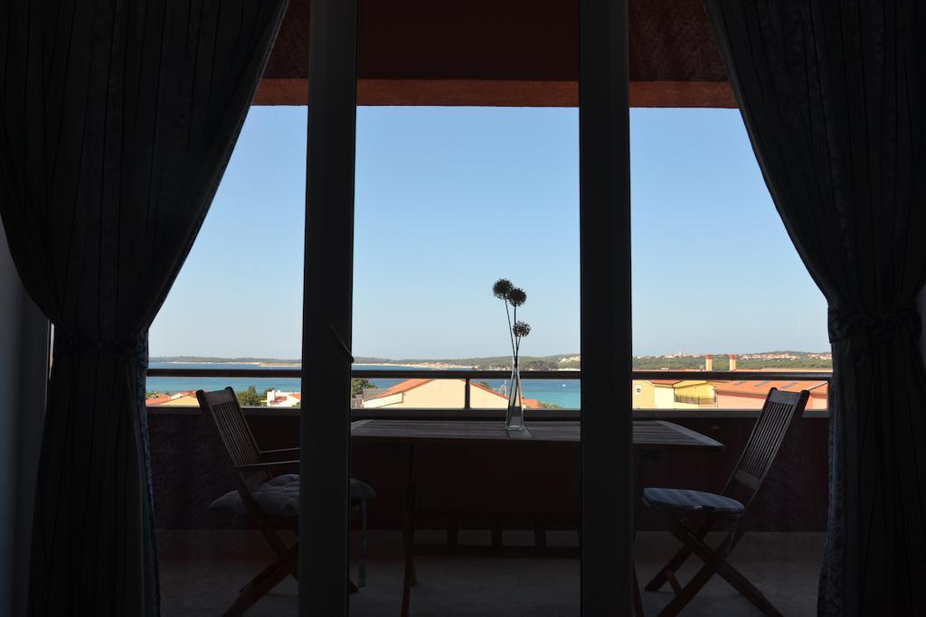 Apartments Roza Medulin Chambre photo